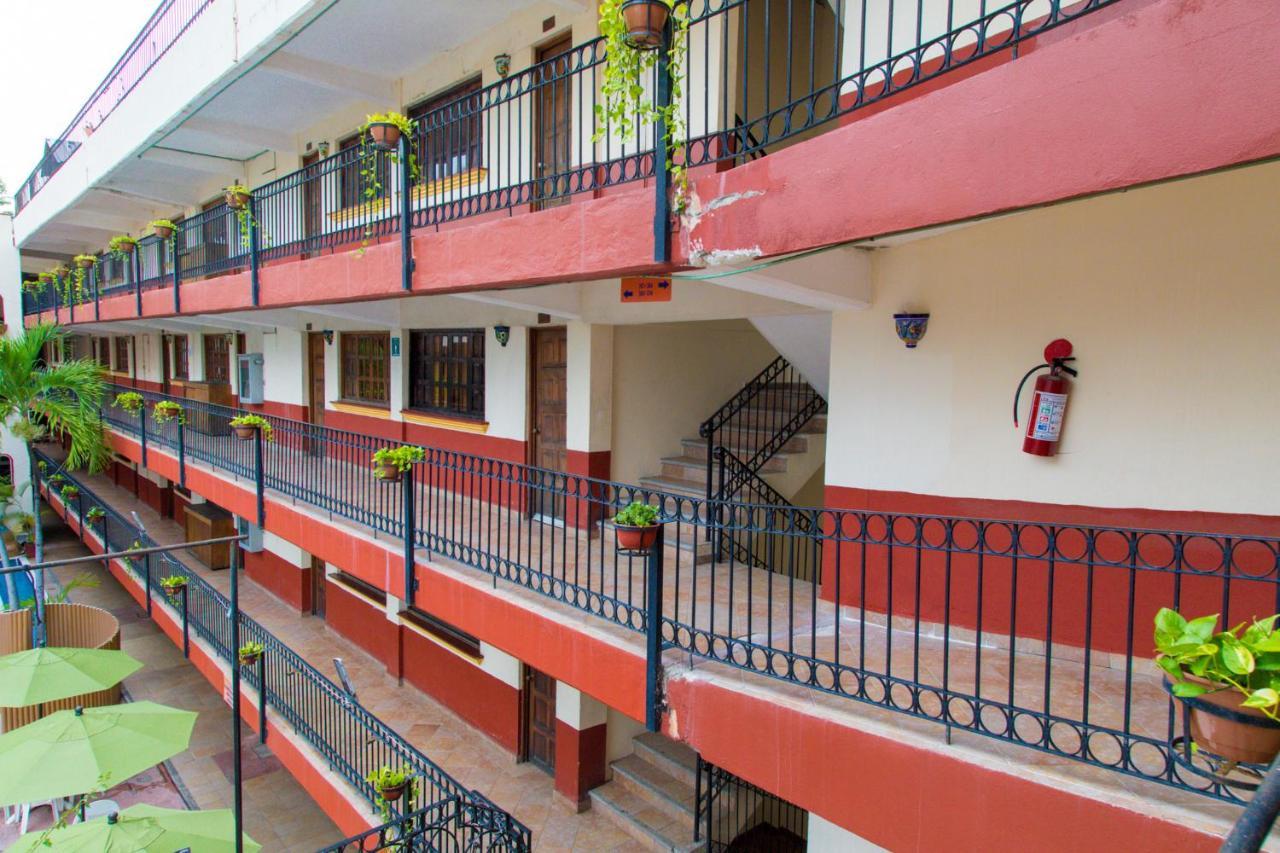 Hotel Hacienda Maria Eugenia Acapulco Extérieur photo