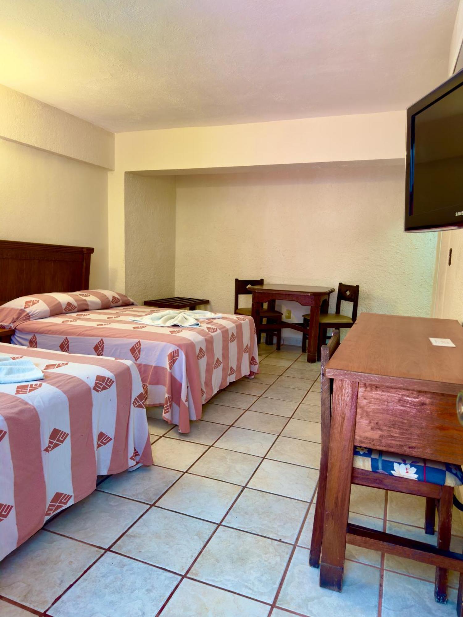 Hotel Hacienda Maria Eugenia Acapulco Extérieur photo